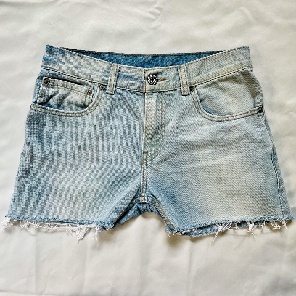Levi’s 511 Cutoff Shorts Light Wash